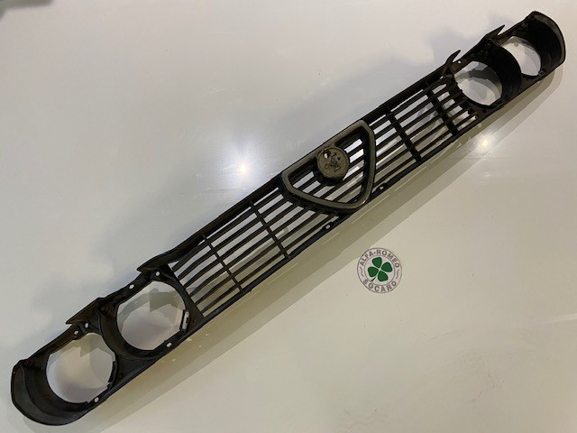 grille calandre Alfa gtv 116 60702517 116468912400