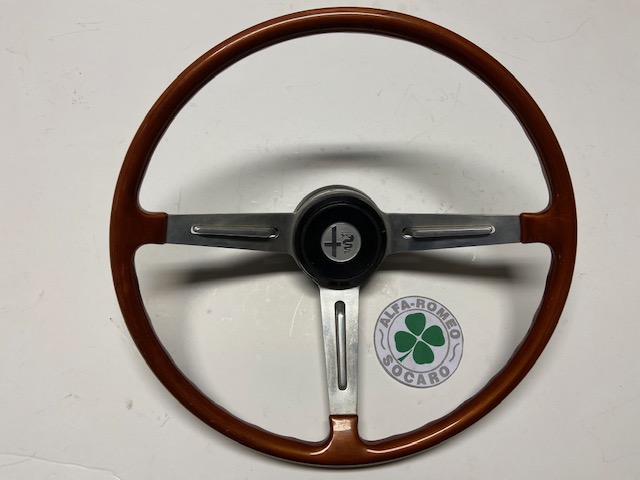 volant Alfa Romeo Bertone 1750